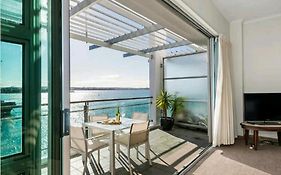Life On Water- Princes Wharf Apartment With Fabulous Views